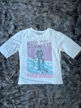 NEW Pink Floyd White Short Sleeve Tee with Pastel Pink Light Blue Graphic Small
